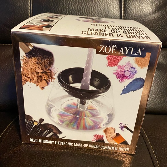 Zoe Ayla Makeup Brush Cleaner and Dryer - Picture 3 of 7